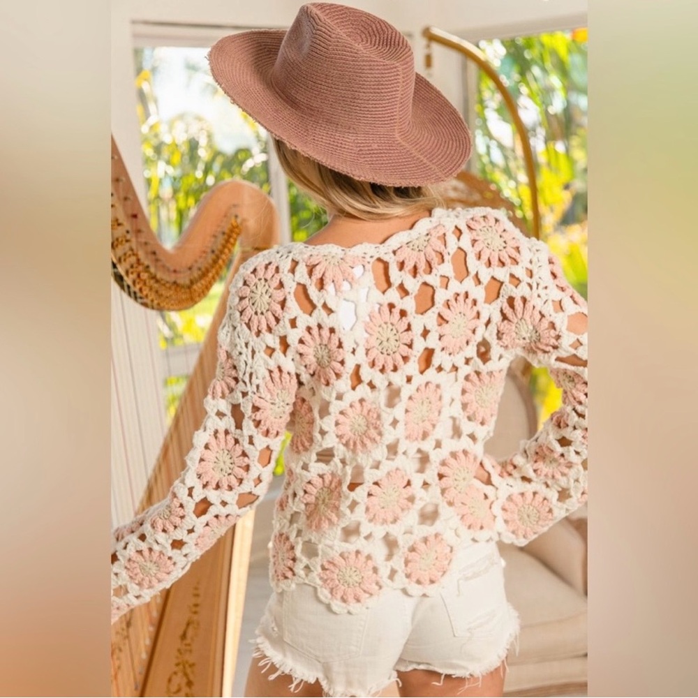 NWT BiBi Pink and White Crochet Floral Top! SZ Large - Picture 6 of 7
